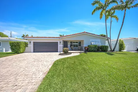 2585 SE 6th St, Pompano Beach, FL 33062