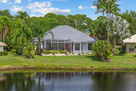 550 SW Sanctuary Dr, Port Saint Lucie, FL 34986