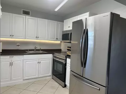105 Sheffield E, West Palm Beach, FL 33417