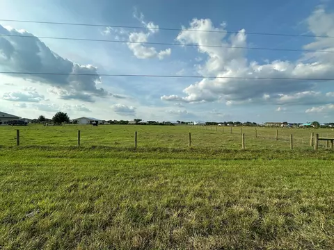 7187 SW 21st Parkway Pkwy, Okeechobee, FL 34974