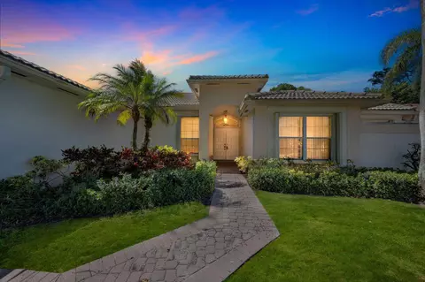 9613 Lake Serena Dr, Boca Raton, FL 33496