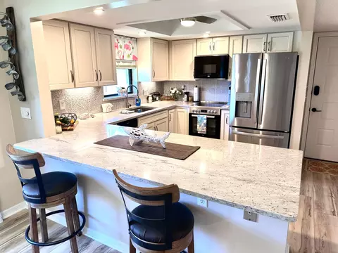 301 SW South Riv #206, Stuart, FL 34997