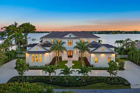 15 Bay Hbr, Jupiter, FL 33469