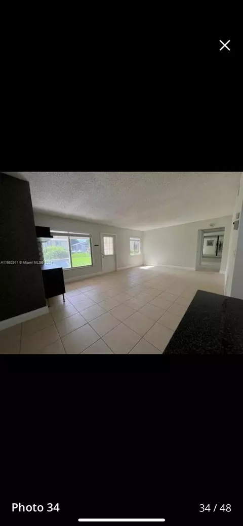 307 Pine Ridge Cir #C1, Greenacres, FL 33463