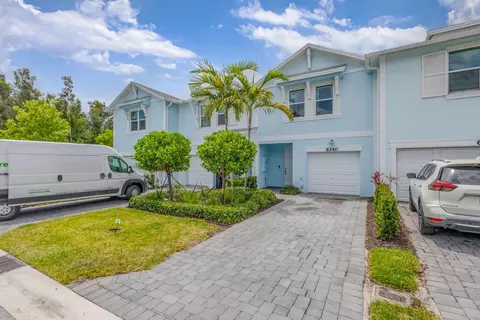 6340 Sailpointe Ln, West Palm Beach, FL 33413