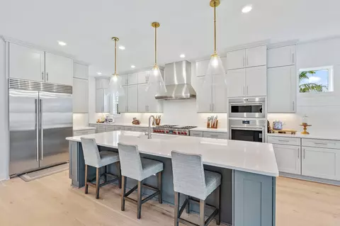Kitchen - 20065 SE Bridgewater Dr, Jupiter, FL 33458 photo 1 of 6
