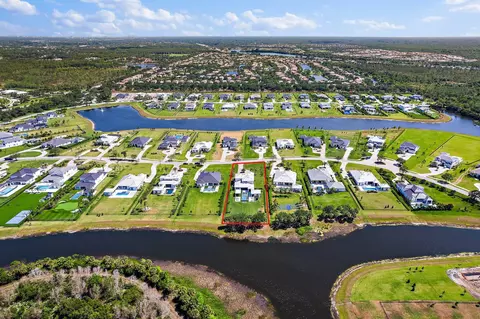 View/Area - 20065 SE Bridgewater Dr, Jupiter, FL 33458 photo 2 of 9