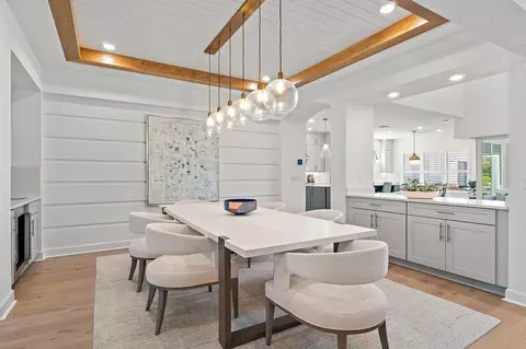Dining - 20065 SE Bridgewater Dr, Jupiter, FL 33458 photo 3 of 4