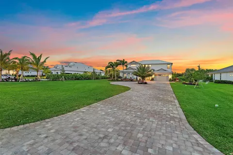 Exterior - 20065 SE Bridgewater Dr, Jupiter, FL 33458 photo 9 of 30