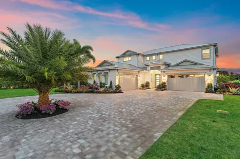 Exterior - 20065 SE Bridgewater Dr, Jupiter, FL 33458 photo 11 of 30