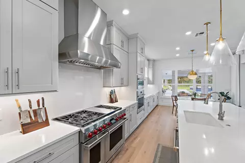 Kitchen - 20065 SE Bridgewater Dr, Jupiter, FL 33458 photo 3 of 6