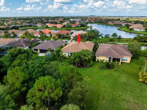 11206 SW Apple Blossom Trl, Port Saint Lucie, FL 34987