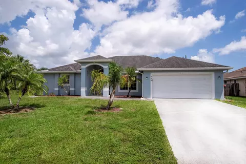 883 SW Mccall Rd, Port Saint Lucie, FL 34953