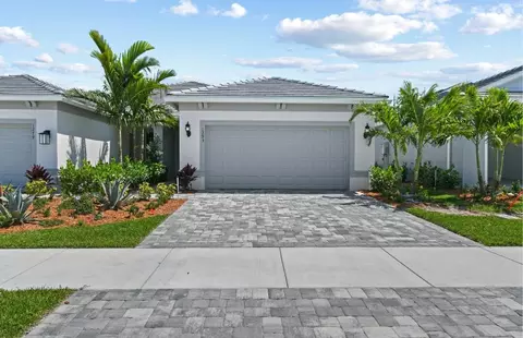 1293 Harper #VILLA 14, Vero Beach, FL 32960