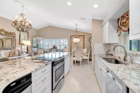 7780 Lake Champlain Ct, Delray Beach, FL 33446