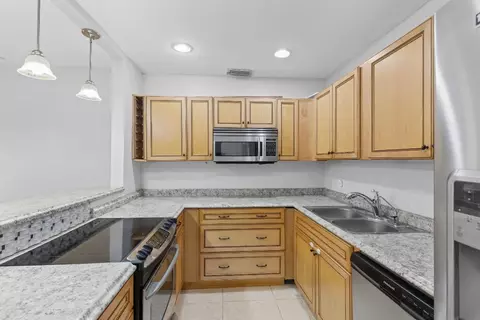 1920 Palmland #C, Boynton Beach, FL 33436