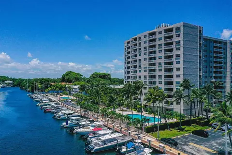 90 Edgewater Dr #522, Coral Gables, FL 33133