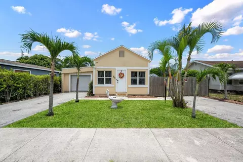 124 Jackson Ave, Greenacres, FL 33463
