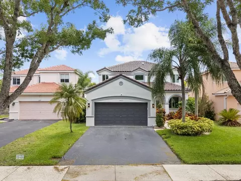 4474 Foxtail Ln, Weston, FL 33331