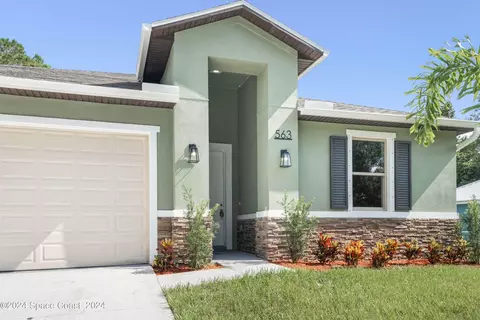 181 Ferguson St SE, Palm Bay, FL 32909