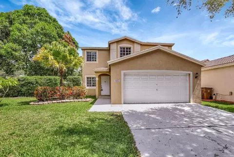 4667 SW 12th Ct, Deerfield Beach, FL 33442