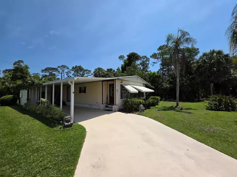 124 W Caribbean, Port Saint Lucie, FL 34952