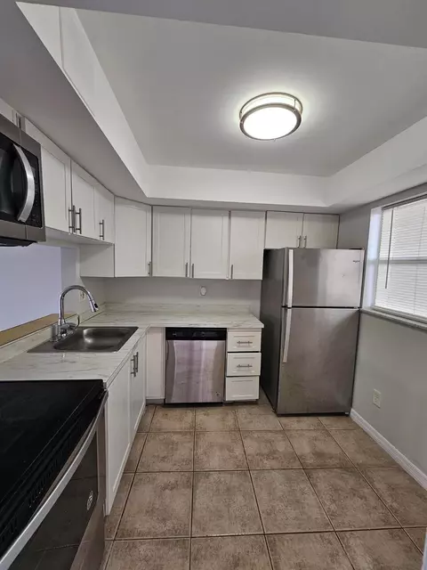 2800 NW 56 Ave #C306, Lauderhill, FL 33313