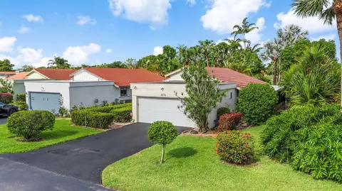 5674 Ainsley Ct, Boynton Beach, FL 33437
