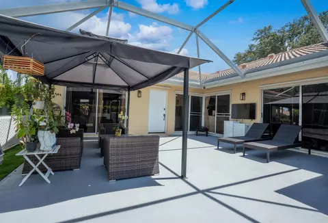 9132 Sun Terrace Cir #D, Palm Beach Gardens, FL 33403