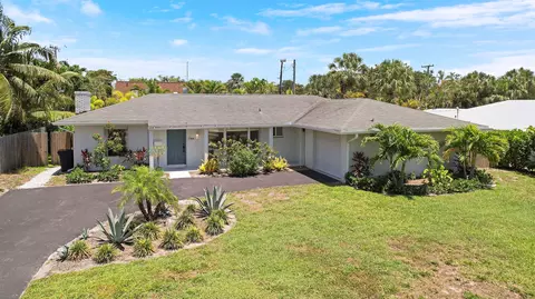 744 Eastwind Dr, North Palm Beach, FL 33408