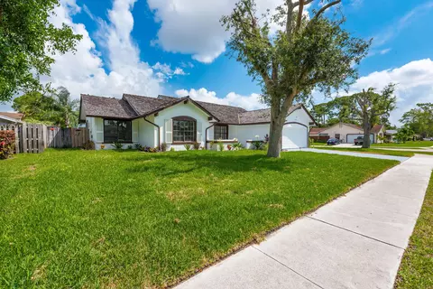13566 Exotica Ln, Wellington, FL 33414