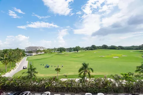 2000 Presidential Way #502, West Palm Beach, FL 33401