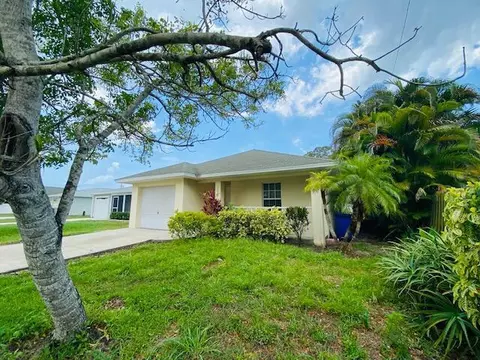 1270 SW 11th Ct SW, Vero Beach, FL 32962