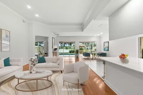 843 Niemen Dr, Palm Beach Gardens, FL 33410