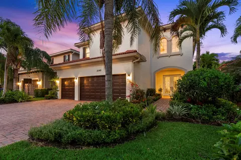 12149 Aviles Cir, Palm Beach Gardens, FL 33418