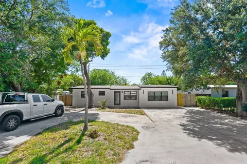 2949 NE 12th Ter, Pompano Beach, FL 33064