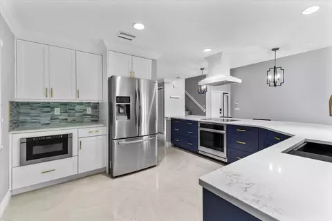 5075 Starblaze Dr, Greenacres, FL 33463