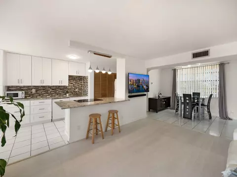 3550 Blue Lake Dr #402, Pompano Beach, FL 33064