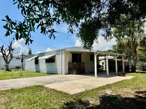 9313 SE 61st Dr, Okeechobee, FL 34974