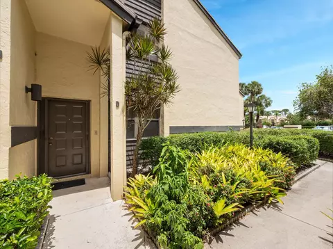 3961 SW Greenwood Way #D, Palm City, FL 34990