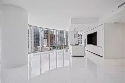 300 Biscayne Blvd Way #1907, Miami, FL 33131