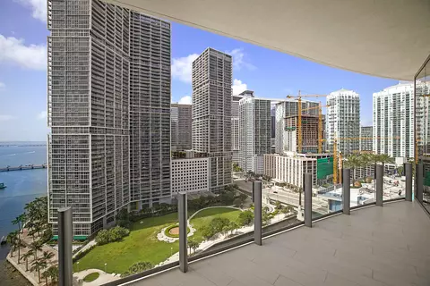 300 Biscayne Blvd Way #1907, Miami, FL 33131