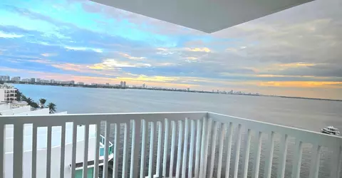2016 Bay Dr #907, Miami Beach, FL 33141