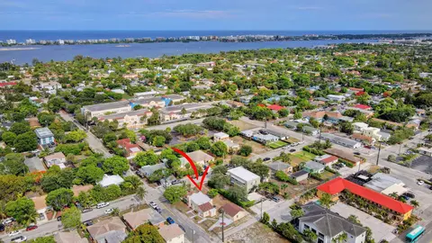 701 S J St, Lake Worth Beach, FL 33460