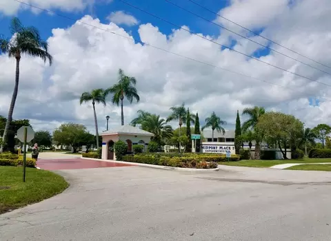1530 SE Royal Green Cir #N103, Port Saint Lucie, FL 34952