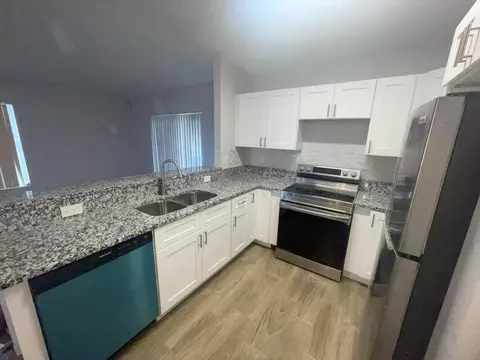 1105 W 9th St, Riviera Beach, FL 33404