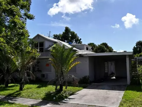 1016 Mayflower, Fort Pierce, FL 34950