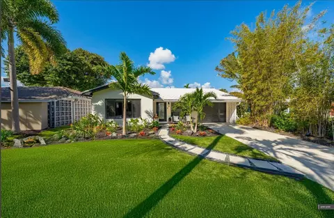 1501 S Palmway, Lake Worth Beach, FL 33460