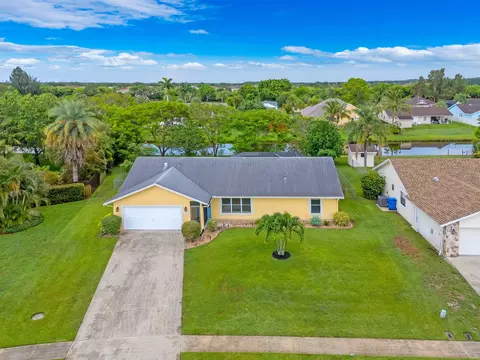 165 Cordoba Cir, Royal Palm Beach, FL 33411
