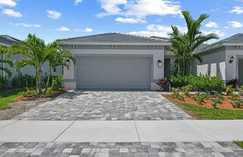1279 Harper #VILLA 13, Vero Beach, FL 32960